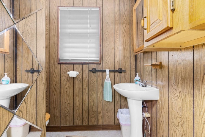 306 Chicago, DAVIS JUNCTION, Illinois 61020, 3 Bedrooms Bedrooms, ,1 BathroomBathrooms,House,For Sale,Chicago,202506416