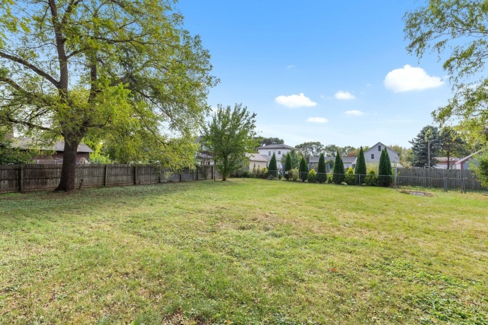 306 Chicago, DAVIS JUNCTION, Illinois 61020, 3 Bedrooms Bedrooms, ,1 BathroomBathrooms,House,For Sale,Chicago,202506416