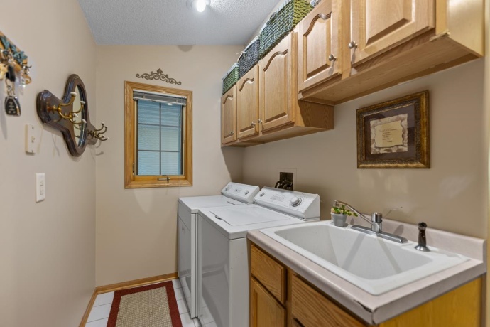 2209 Gainsboro, LAKE SUMMERSET, Illinois 61019, 4 Bedrooms Bedrooms, ,3 BathroomsBathrooms,House,For Sale,Gainsboro,202506417