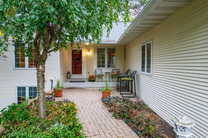 2209 Gainsboro, LAKE SUMMERSET, Illinois 61019, 4 Bedrooms Bedrooms, ,3 BathroomsBathrooms,House,For Sale,Gainsboro,202506417