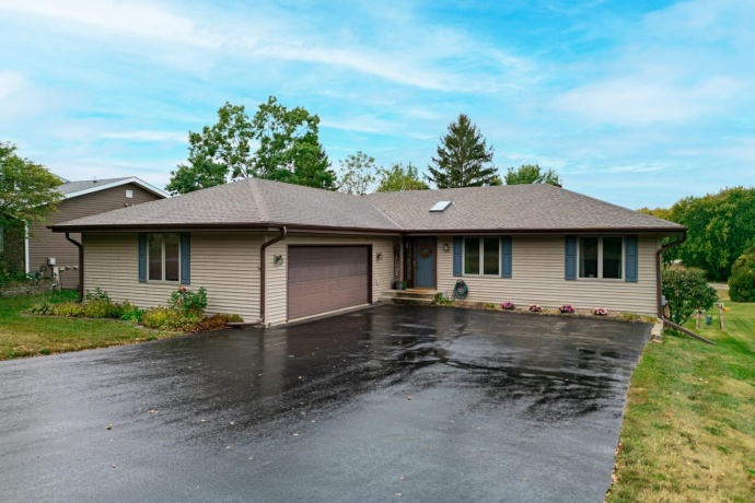 1397 Pier, LAKE SUMMERSET, Illinois 61019, 3 Bedrooms Bedrooms, ,2 BathroomsBathrooms,House,For Sale,Pier,202506424