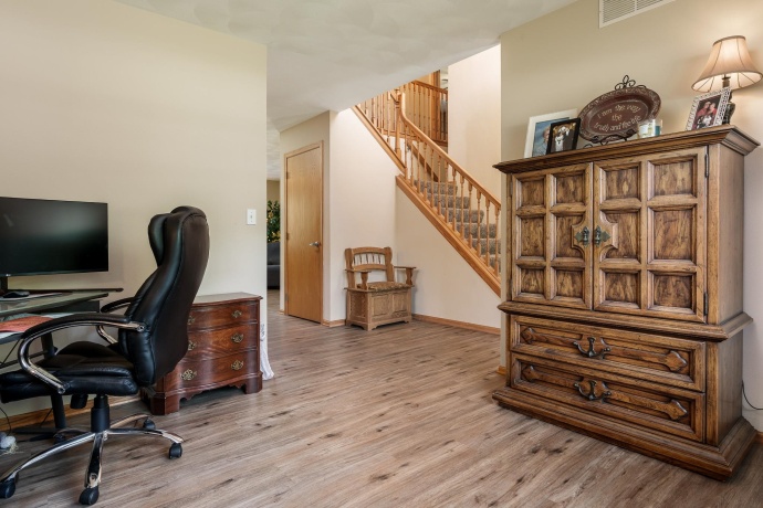 10356 Geneva, ROSCOE, Illinois 61073, 4 Bedrooms Bedrooms, ,2 BathroomsBathrooms,House,For Sale,Geneva,202506428