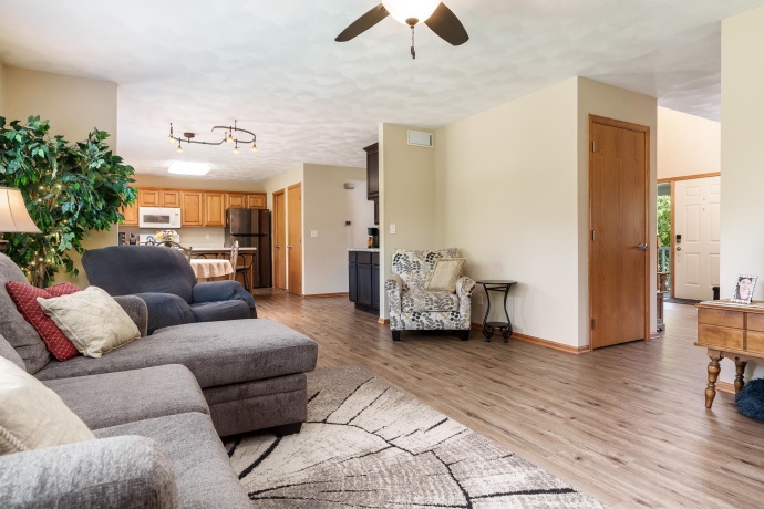 10356 Geneva, ROSCOE, Illinois 61073, 4 Bedrooms Bedrooms, ,2 BathroomsBathrooms,House,For Sale,Geneva,202506428