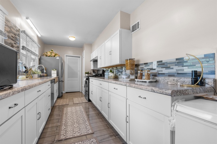 2920 Buckingham, ROCKFORD, Illinois 61107, 3 Bedrooms Bedrooms, ,1 BathroomBathrooms,House,For Sale,Buckingham,202506429