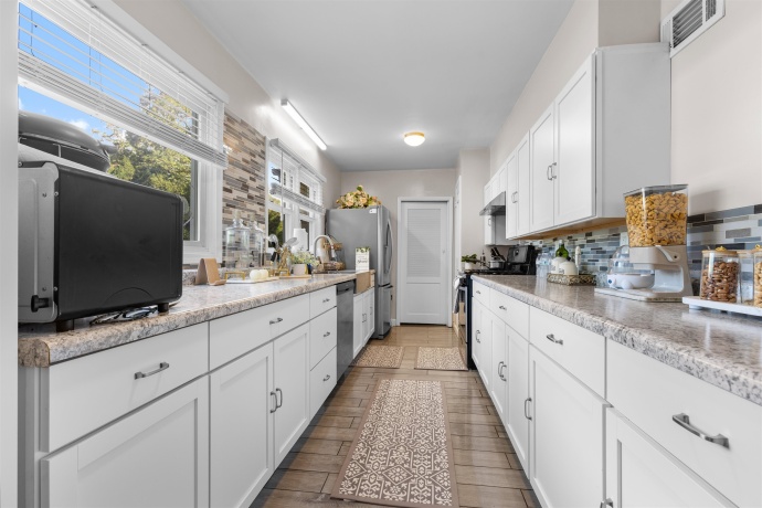 2920 Buckingham, ROCKFORD, Illinois 61107, 3 Bedrooms Bedrooms, ,1 BathroomBathrooms,House,For Sale,Buckingham,202506429