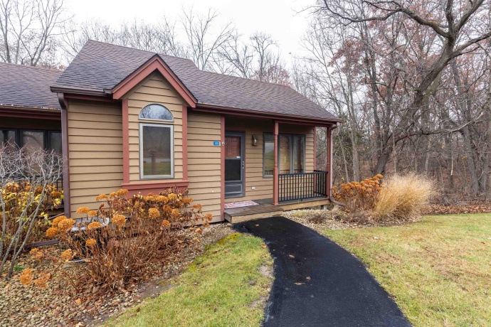 35 Oak Glen, GALENA, Illinois 61036, 2 Bedrooms Bedrooms, ,2 BathroomsBathrooms,Condominium,For Sale,Oak Glen,202506437