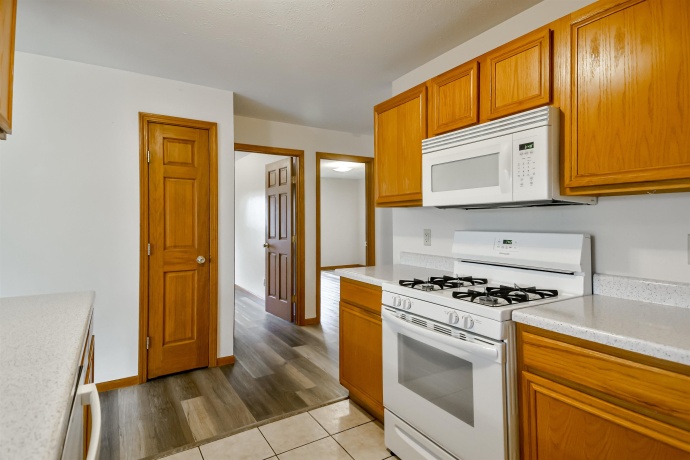 13000 PRIMROSE PL #A, POPLAR GROVE, Illinois 61065, 2 Bedrooms Bedrooms, ,2 BathroomsBathrooms,Condominium,For Sale,PRIMROSE PL #A,202506445