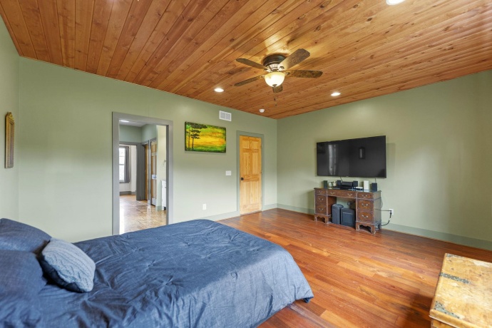 166 ROCKY HILL, GALENA, Illinois 61036, 3 Bedrooms Bedrooms, ,4 BathroomsBathrooms,House,For Sale,ROCKY HILL,202506448