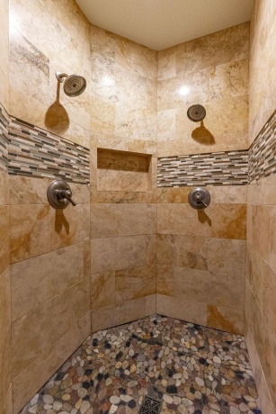 166 ROCKY HILL, GALENA, Illinois 61036, 3 Bedrooms Bedrooms, ,4 BathroomsBathrooms,House,For Sale,ROCKY HILL,202506448