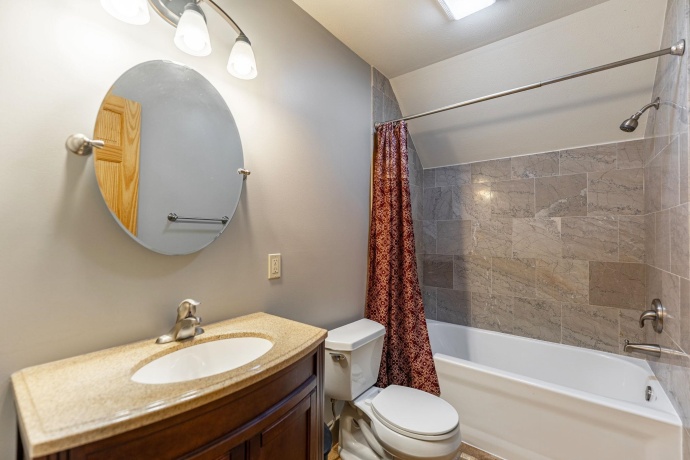 166 ROCKY HILL, GALENA, Illinois 61036, 3 Bedrooms Bedrooms, ,4 BathroomsBathrooms,House,For Sale,ROCKY HILL,202506448