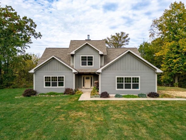 166 ROCKY HILL, GALENA, Illinois 61036, 3 Bedrooms Bedrooms, ,4 BathroomsBathrooms,House,For Sale,ROCKY HILL,202506448