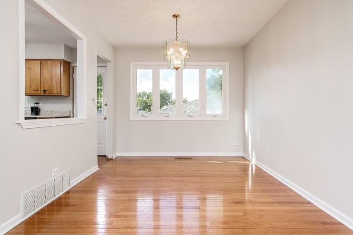 7924 WESTVIEW, WOODRIDGE, Illinois 60517, 5 Bedrooms Bedrooms, ,2 BathroomsBathrooms,House,For Sale,WESTVIEW,202506452