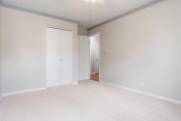 7924 WESTVIEW, WOODRIDGE, Illinois 60517, 5 Bedrooms Bedrooms, ,2 BathroomsBathrooms,House,For Sale,WESTVIEW,202506452