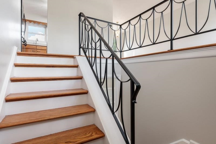 7924 WESTVIEW, WOODRIDGE, Illinois 60517, 5 Bedrooms Bedrooms, ,2 BathroomsBathrooms,House,For Sale,WESTVIEW,202506452