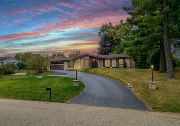 437 Edgewood, BELVIDERE, Illinois 61008, 3 Bedrooms Bedrooms, ,2 BathroomsBathrooms,House,For Sale,Edgewood,202506453