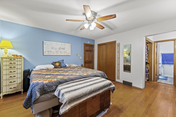 437 Edgewood, BELVIDERE, Illinois 61008, 3 Bedrooms Bedrooms, ,2 BathroomsBathrooms,House,For Sale,Edgewood,202506453