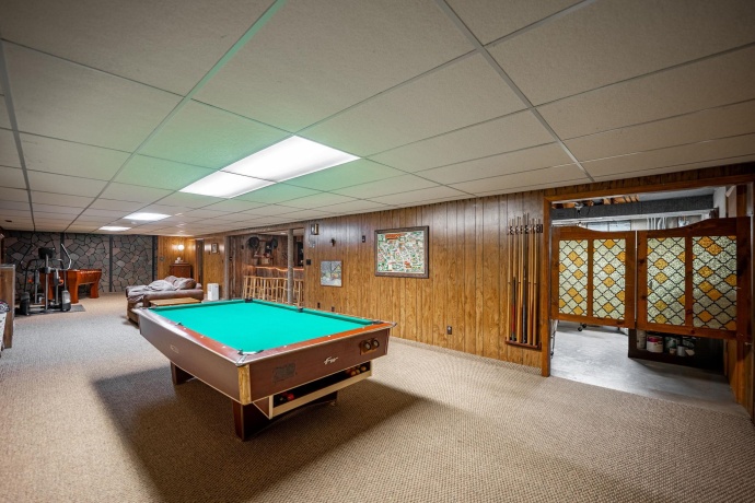 437 Edgewood, BELVIDERE, Illinois 61008, 3 Bedrooms Bedrooms, ,2 BathroomsBathrooms,House,For Sale,Edgewood,202506453