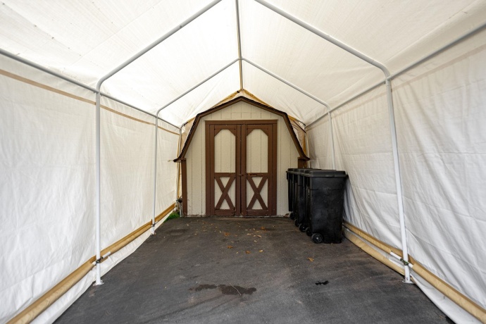 437 Edgewood, BELVIDERE, Illinois 61008, 3 Bedrooms Bedrooms, ,2 BathroomsBathrooms,House,For Sale,Edgewood,202506453