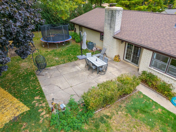 437 Edgewood, BELVIDERE, Illinois 61008, 3 Bedrooms Bedrooms, ,2 BathroomsBathrooms,House,For Sale,Edgewood,202506453