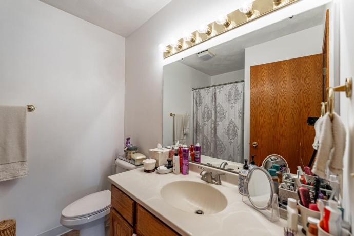 1005 Arapaho, FREEPORT, Illinois 61032, 2 Bedrooms Bedrooms, ,2 BathroomsBathrooms,Condominium,For Sale,Arapaho,202506454