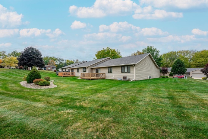 1005 Arapaho, FREEPORT, Illinois 61032, 2 Bedrooms Bedrooms, ,2 BathroomsBathrooms,Condominium,For Sale,Arapaho,202506454