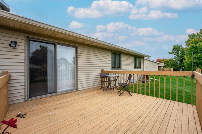 1005 Arapaho, FREEPORT, Illinois 61032, 2 Bedrooms Bedrooms, ,2 BathroomsBathrooms,Condominium,For Sale,Arapaho,202506454