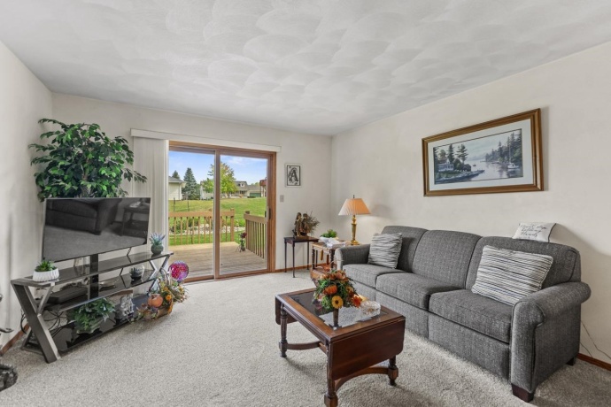 1005 Arapaho, FREEPORT, Illinois 61032, 2 Bedrooms Bedrooms, ,2 BathroomsBathrooms,Condominium,For Sale,Arapaho,202506454