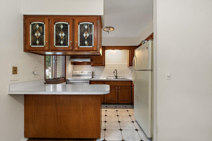 1111 Kingsway, ROCKFORD, Illinois 61108, 2 Bedrooms Bedrooms, ,1 BathroomBathrooms,House,For Sale,Kingsway,202506461