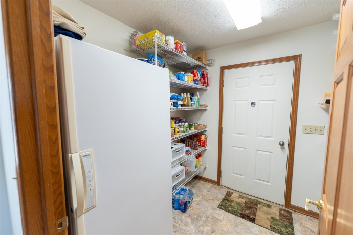 10477 (10 AC) Telegraph, WINNEBAGO, Illinois 61088, 4 Bedrooms Bedrooms, ,3 BathroomsBathrooms,House,For Sale,Telegraph,202506462