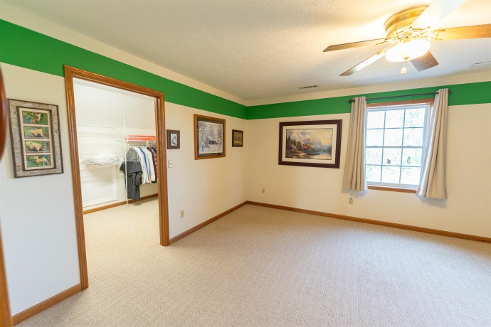 10477 (10 AC) Telegraph, WINNEBAGO, Illinois 61088, 4 Bedrooms Bedrooms, ,3 BathroomsBathrooms,House,For Sale,Telegraph,202506462