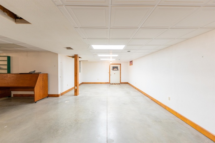 10477 (10 AC) Telegraph, WINNEBAGO, Illinois 61088, 4 Bedrooms Bedrooms, ,3 BathroomsBathrooms,House,For Sale,Telegraph,202506462