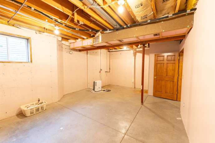 10477 (10 AC) Telegraph, WINNEBAGO, Illinois 61088, 4 Bedrooms Bedrooms, ,3 BathroomsBathrooms,House,For Sale,Telegraph,202506462