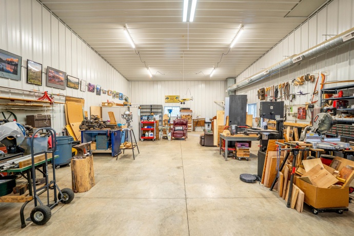 10477 (10 AC) Telegraph, WINNEBAGO, Illinois 61088, 4 Bedrooms Bedrooms, ,3 BathroomsBathrooms,House,For Sale,Telegraph,202506462