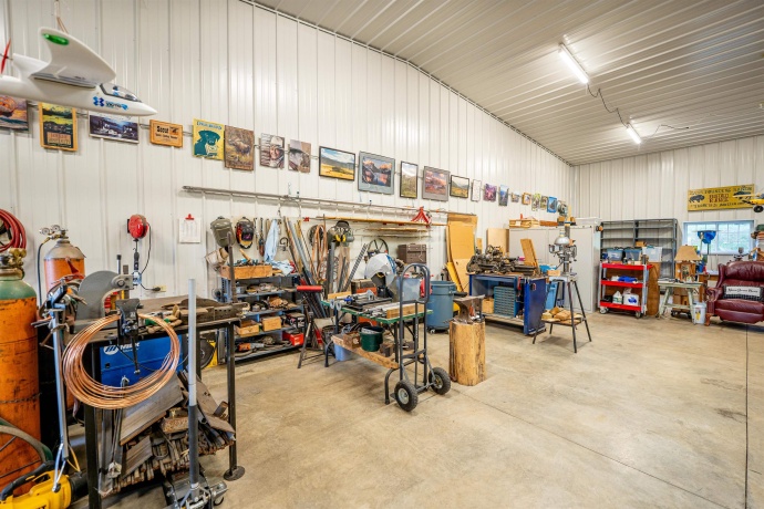 10477 (10 AC) Telegraph, WINNEBAGO, Illinois 61088, 4 Bedrooms Bedrooms, ,3 BathroomsBathrooms,House,For Sale,Telegraph,202506462