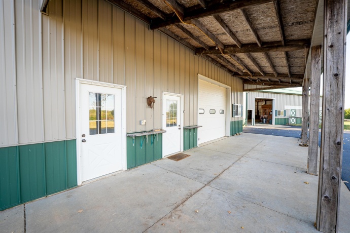 10477 (10 AC) Telegraph, WINNEBAGO, Illinois 61088, 4 Bedrooms Bedrooms, ,3 BathroomsBathrooms,House,For Sale,Telegraph,202506462