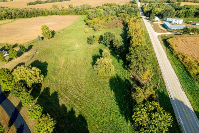 10477 (10 AC) Telegraph, WINNEBAGO, Illinois 61088, 4 Bedrooms Bedrooms, ,3 BathroomsBathrooms,House,For Sale,Telegraph,202506462