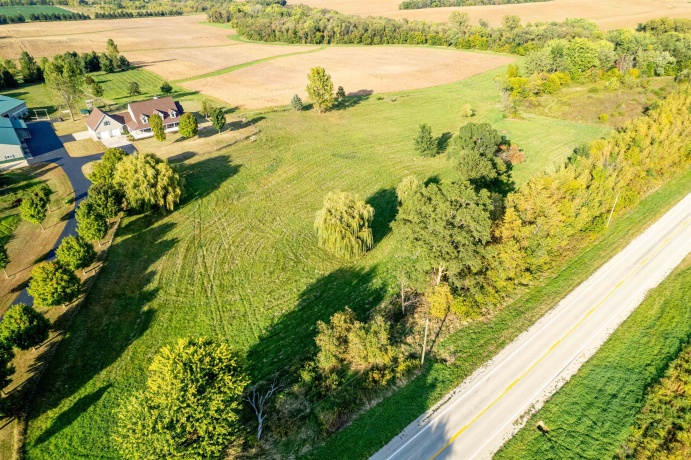 10477 (10 AC) Telegraph, WINNEBAGO, Illinois 61088, 4 Bedrooms Bedrooms, ,3 BathroomsBathrooms,House,For Sale,Telegraph,202506462