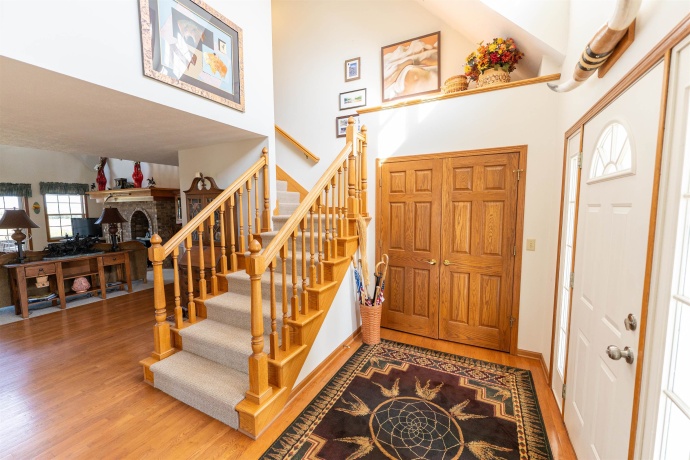 10477 (80 AC) Telegraph, WINNEBAGO, Illinois 61088, 4 Bedrooms Bedrooms, ,3 BathroomsBathrooms,House,For Sale,Telegraph,202506464