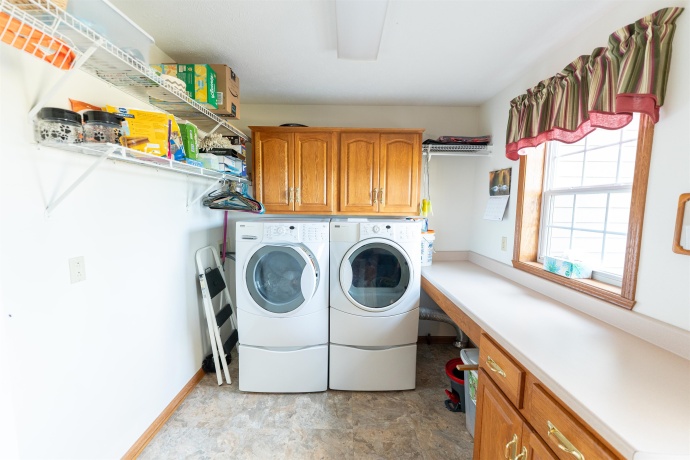 10477 (80 AC) Telegraph, WINNEBAGO, Illinois 61088, 4 Bedrooms Bedrooms, ,3 BathroomsBathrooms,House,For Sale,Telegraph,202506464