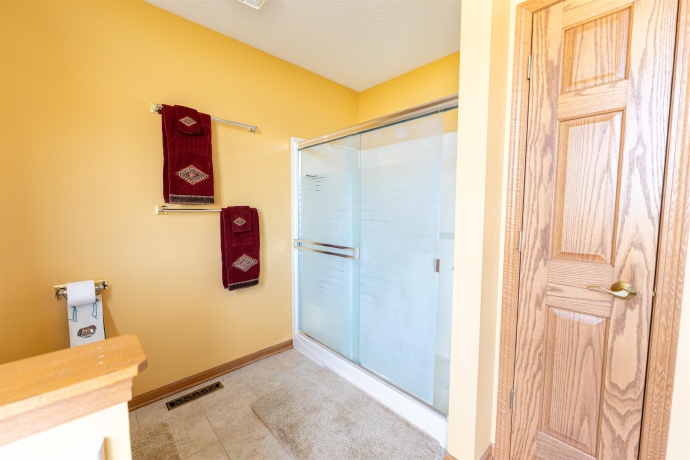 10477 (80 AC) Telegraph, WINNEBAGO, Illinois 61088, 4 Bedrooms Bedrooms, ,3 BathroomsBathrooms,House,For Sale,Telegraph,202506464