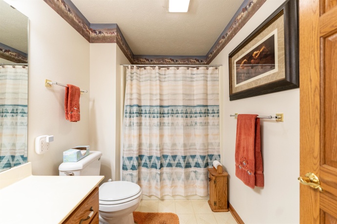 10477 (80 AC) Telegraph, WINNEBAGO, Illinois 61088, 4 Bedrooms Bedrooms, ,3 BathroomsBathrooms,House,For Sale,Telegraph,202506464