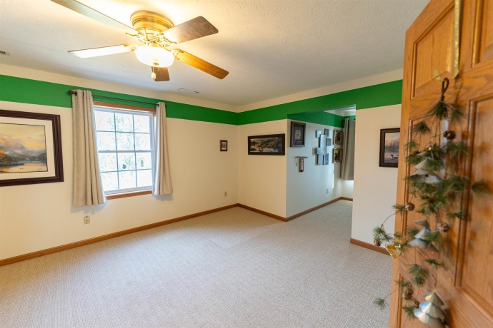 10477 (80 AC) Telegraph, WINNEBAGO, Illinois 61088, 4 Bedrooms Bedrooms, ,3 BathroomsBathrooms,House,For Sale,Telegraph,202506464