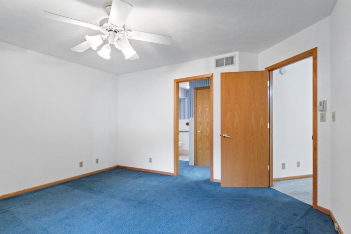 5103 Star Flower, LOVES PARK, Illinois 61111, 2 Bedrooms Bedrooms, ,3 BathroomsBathrooms,Condominium,For Sale,Star Flower,202506470