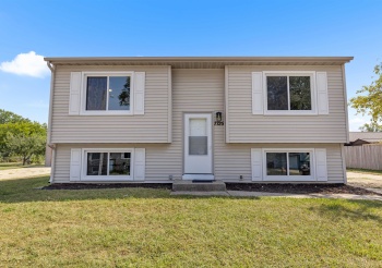 7725 Boulder, LOVES PARK, Illinois 61111, 5 Bedrooms Bedrooms, ,1 BathroomBathrooms,House,For Sale,Boulder,202505789