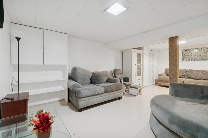 1954 Wisteria, ROCKFORD, Illinois 61107, 3 Bedrooms Bedrooms, ,1 BathroomBathrooms,House,For Sale,Wisteria,202506472