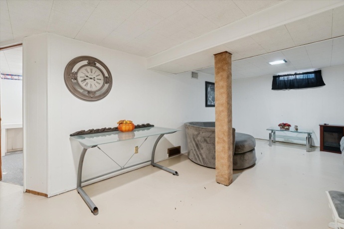 1954 Wisteria, ROCKFORD, Illinois 61107, 3 Bedrooms Bedrooms, ,1 BathroomBathrooms,House,For Sale,Wisteria,202506472