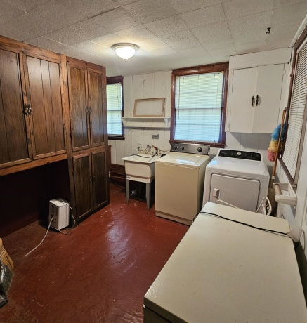 4223 KENNETT, ROCKFORD, Illinois 61101, 2 Bedrooms Bedrooms, ,1 BathroomBathrooms,House,For Sale,KENNETT,202506473