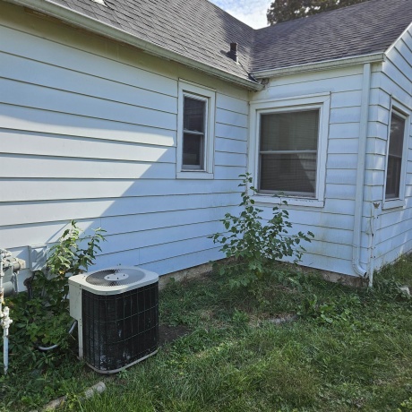 4223 KENNETT, ROCKFORD, Illinois 61101, 2 Bedrooms Bedrooms, ,1 BathroomBathrooms,House,For Sale,KENNETT,202506473