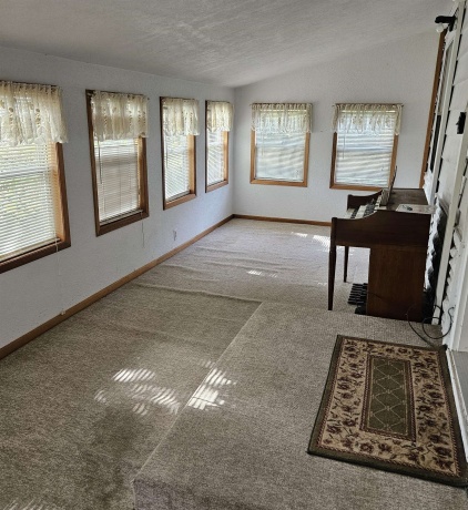 4223 KENNETT, ROCKFORD, Illinois 61101, 2 Bedrooms Bedrooms, ,1 BathroomBathrooms,House,For Sale,KENNETT,202506473