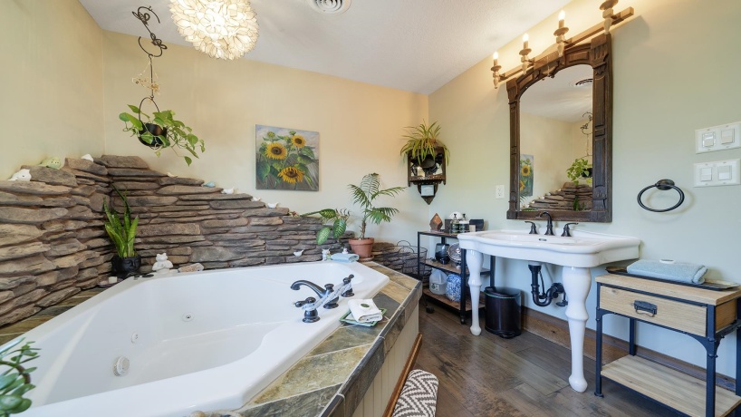 409 State, FRANKLIN GROVE, Illinois 61031, 9 Bedrooms Bedrooms, ,9 BathroomsBathrooms,House,For Sale,State,202506483